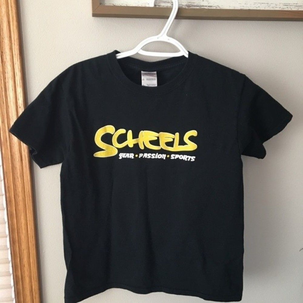 SCHEELS Boys Sceenprint shirt black yellow logo printed athletic large basic